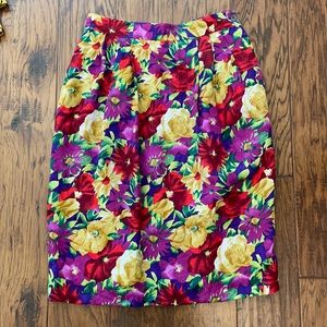 Talbots petite collection- 100% silk floral vibrant colored skirt petite sz 6